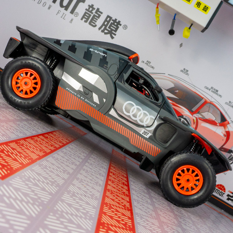 Car Care - Rastar 1:24 Simulationsmodell Audi RS Q